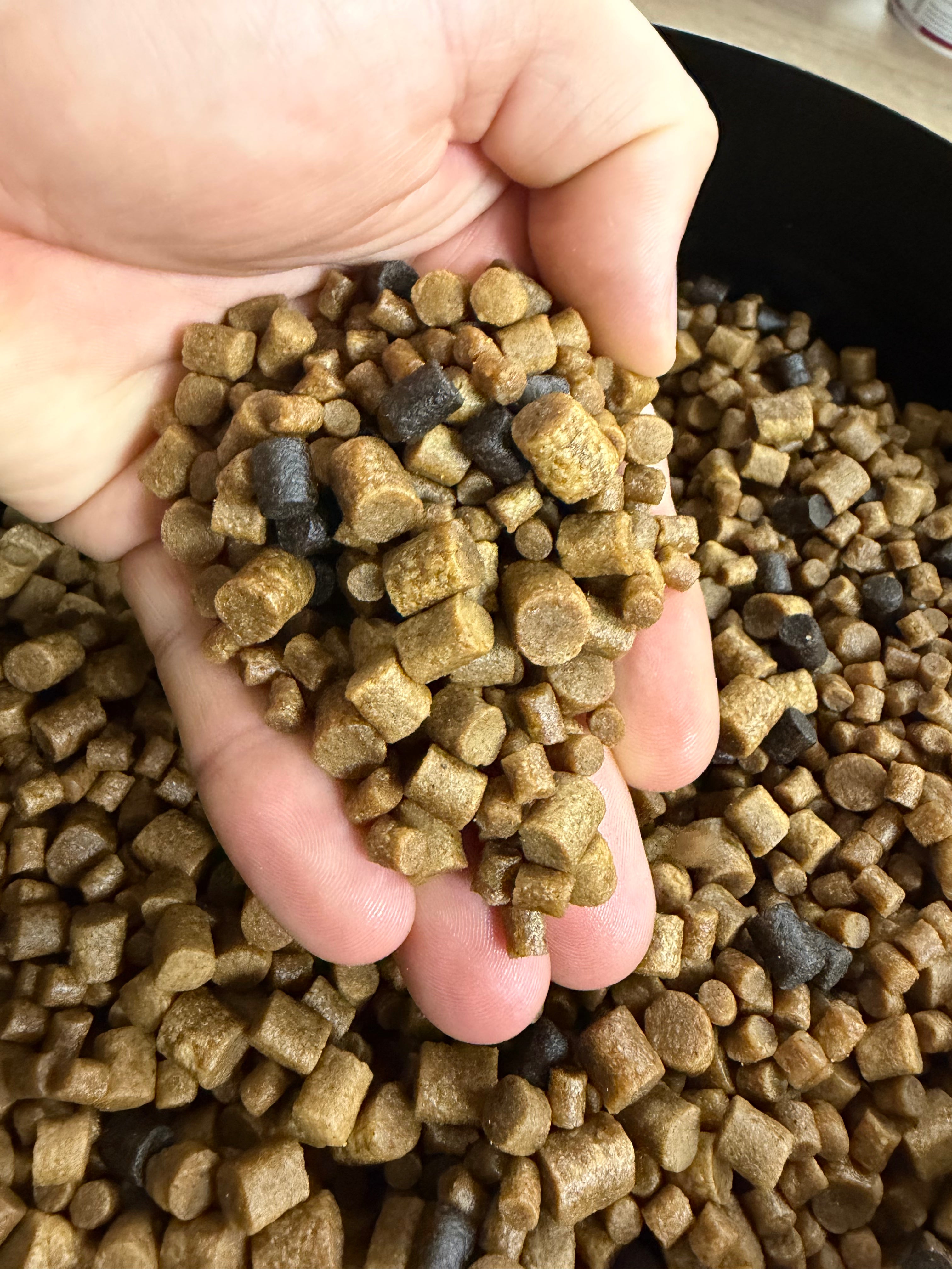 Surge Pellet 3KG Bucket